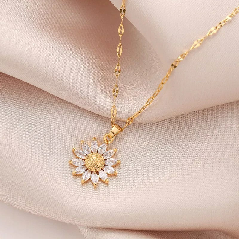 Jennie – Kette mit Sonnenblumen-Anhänger