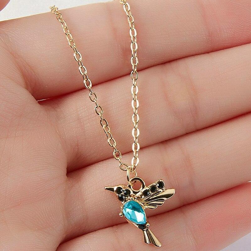 Jada – Kolibri-Halskette mit farbenfrohen Details