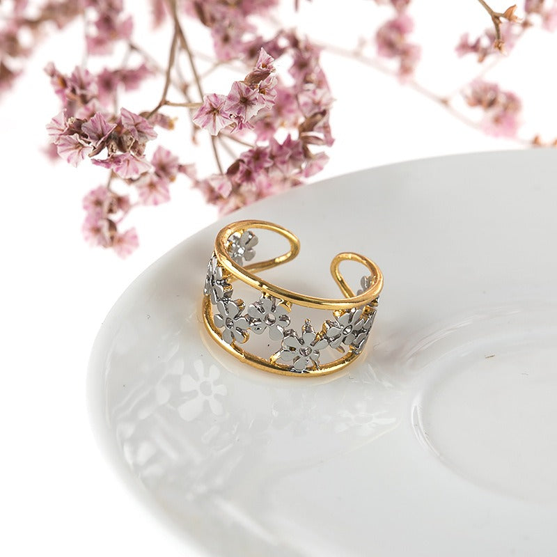 Merina – Asymmetrischer Blumenring