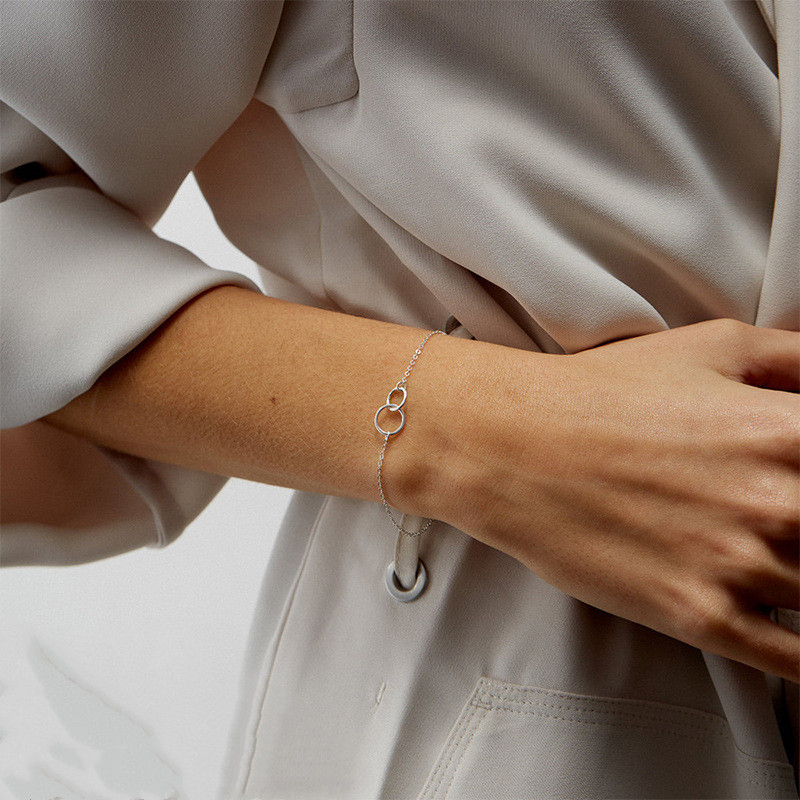 Verflochtenes Ringarmband - Verflochtene Ringe
