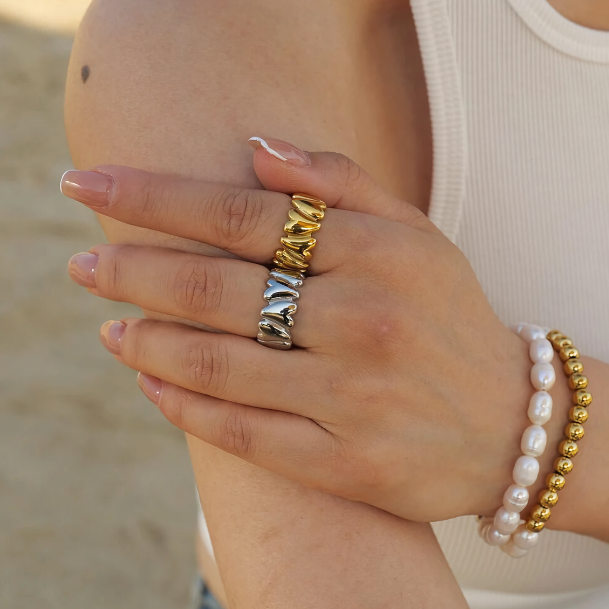 Elena – Wankender Herzring in Gold