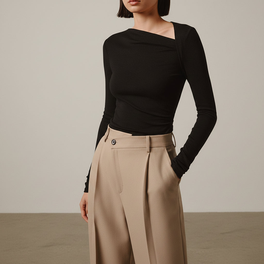 Selina – Gestreiftes Asymmetrisches Langarmshirt