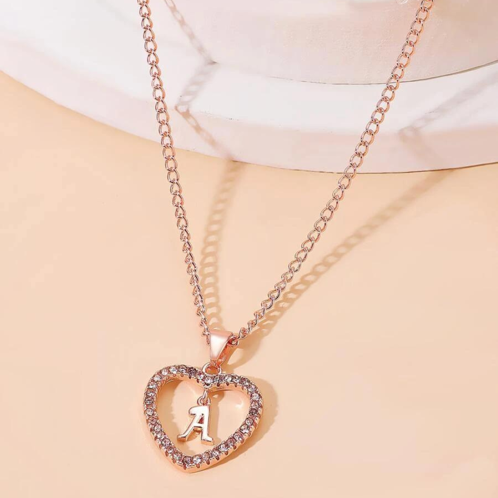 Kette mit Herz-Initialen-Anhänger