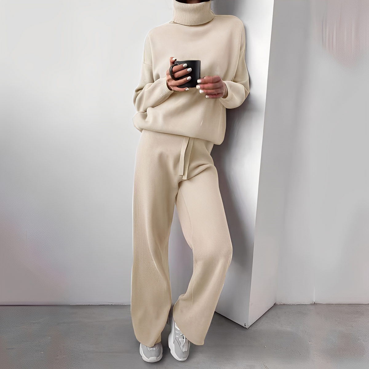 Kimberlee - Damen-Rollkragenset mit minimalistischem Design