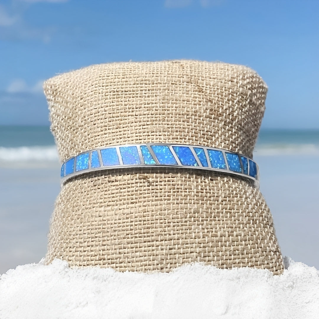 Ocean – Armband mit blauem Opal und Silber