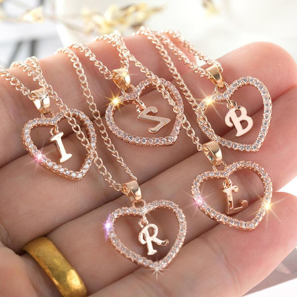 Kette mit Herz-Initialen-Anhänger