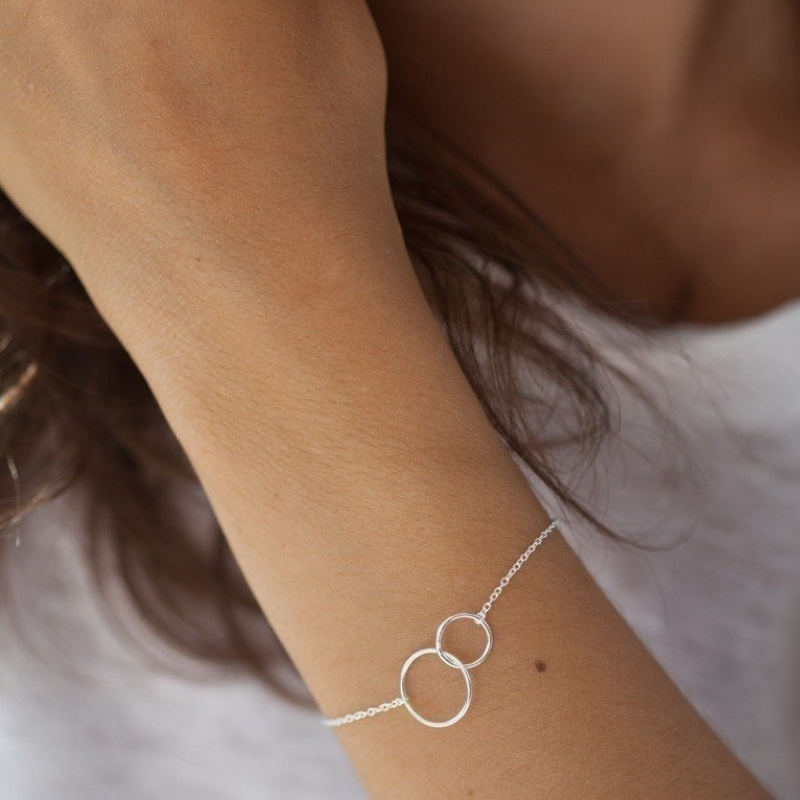 Verflochtenes Ringarmband - Verflochtene Ringe