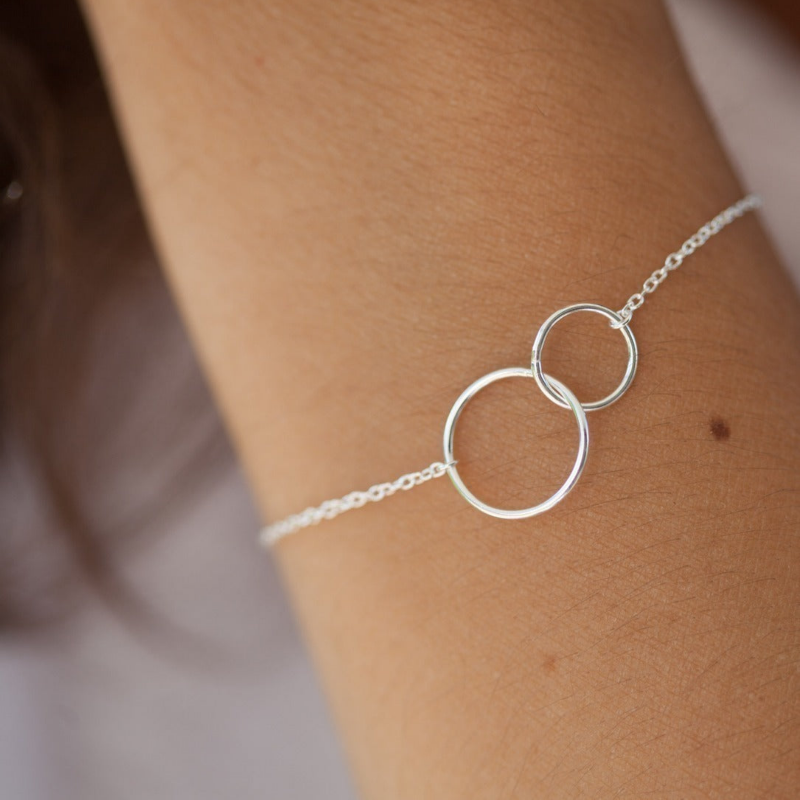 Verflochtenes Ringarmband - Verflochtene Ringe