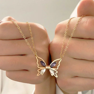 April – Magnetisches Schmetterlingshalsband in Gold