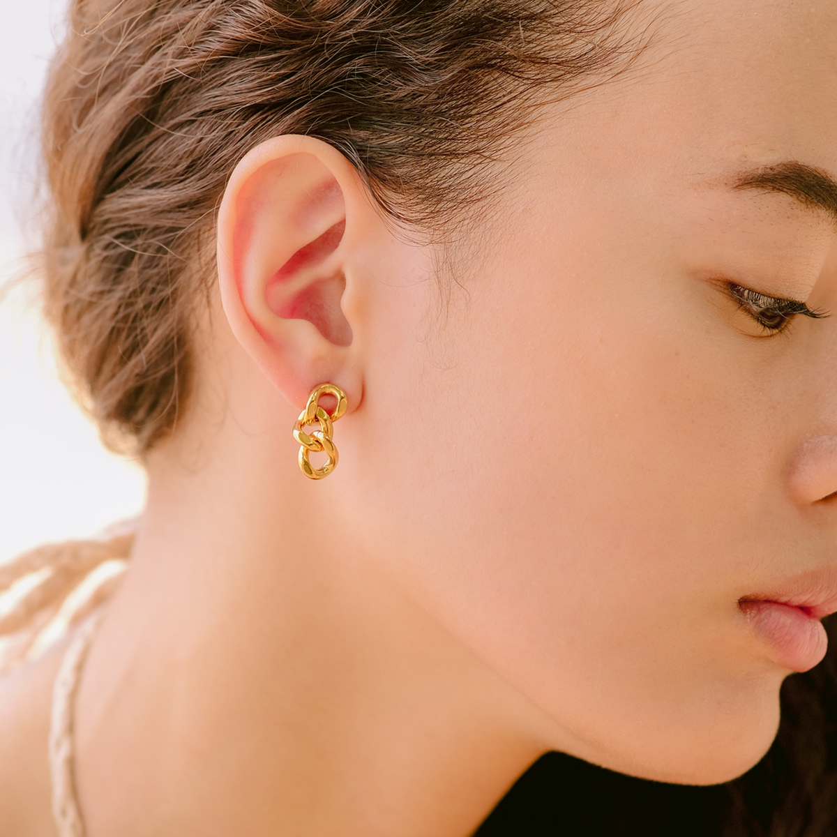 Lee – Kettenohrringe in Gold