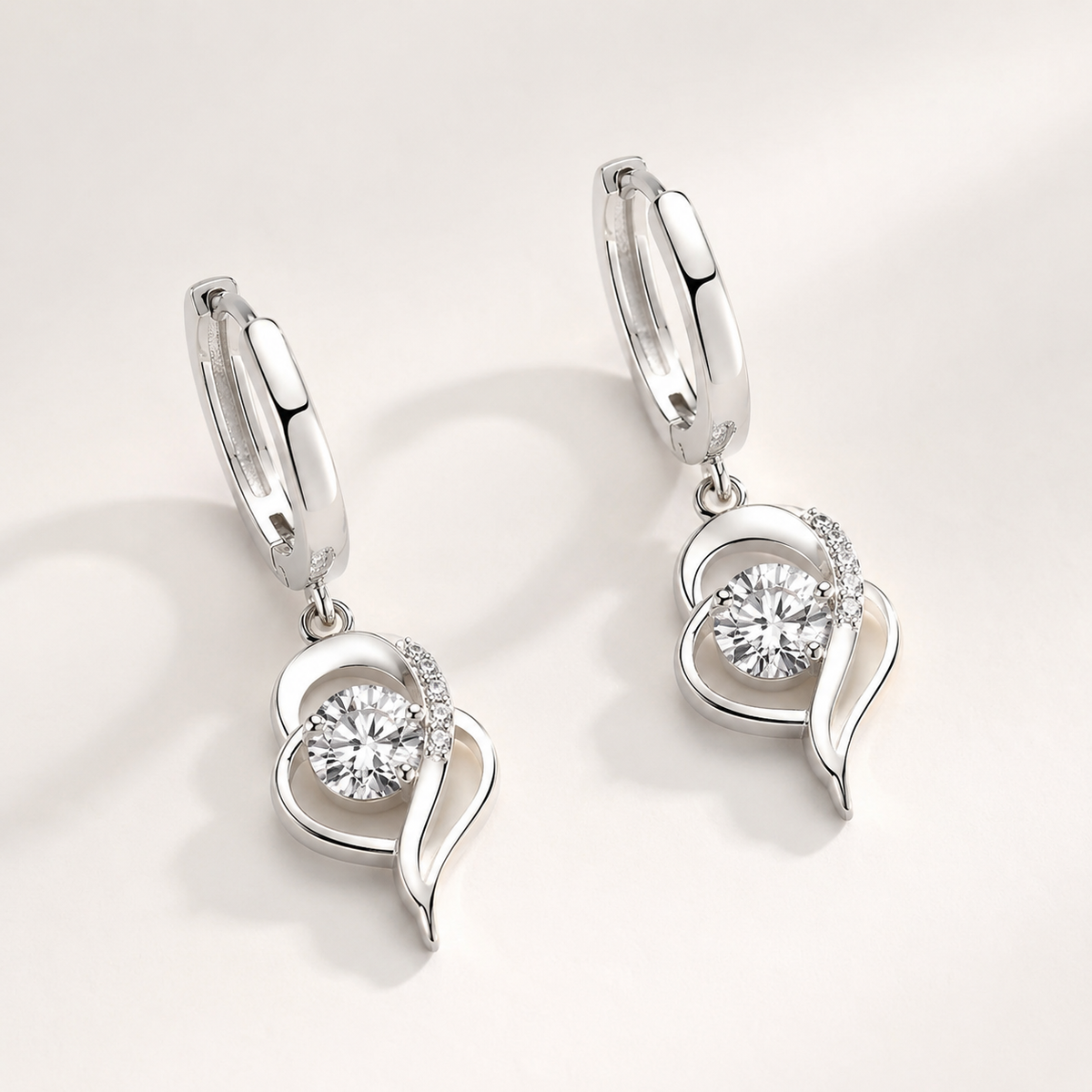 Noelle – Stilvolle Ohrringe in Blumenform