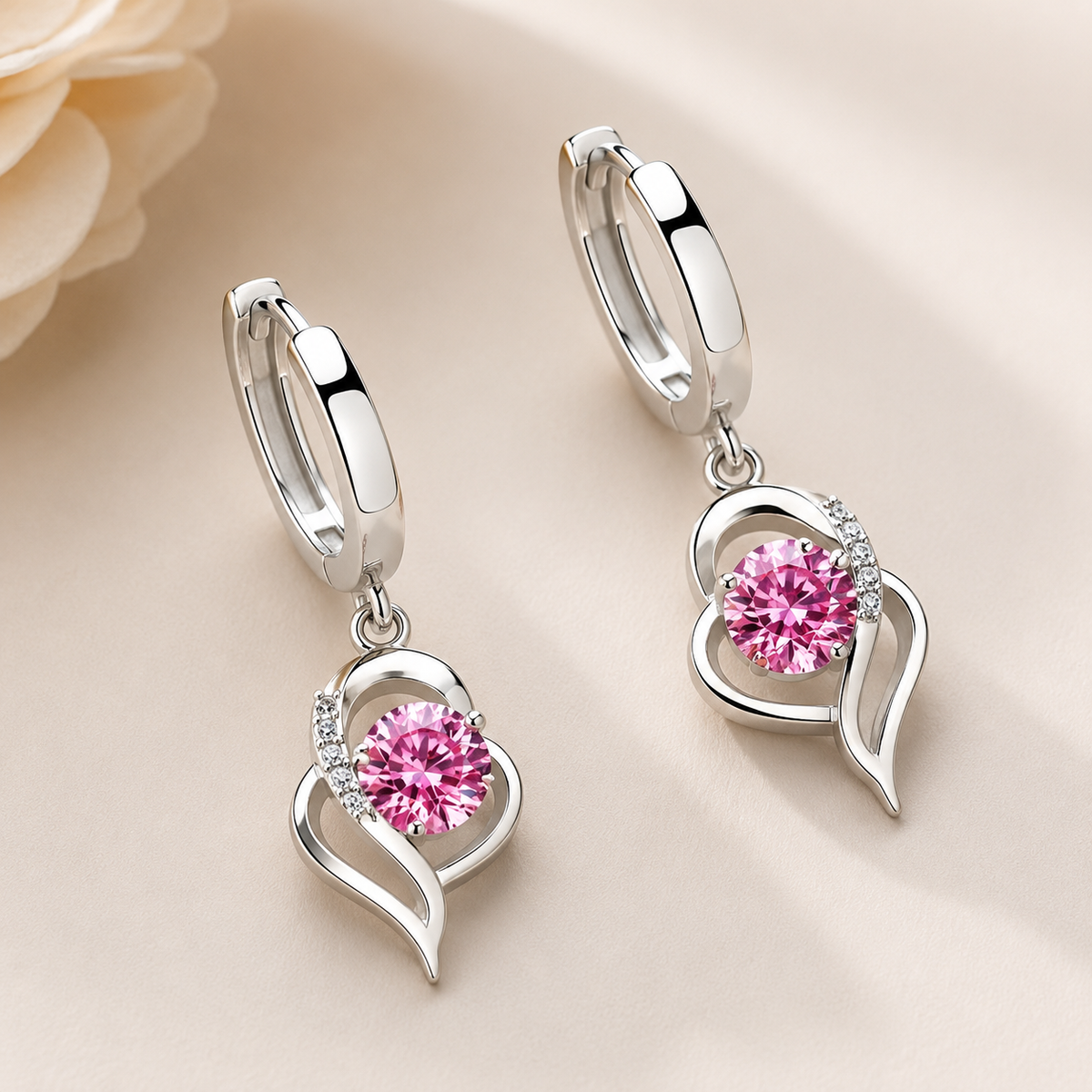 Noelle – Stilvolle Ohrringe in Blumenform