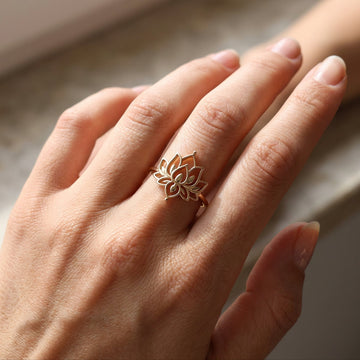 Lotusblume - Eleganter Ring