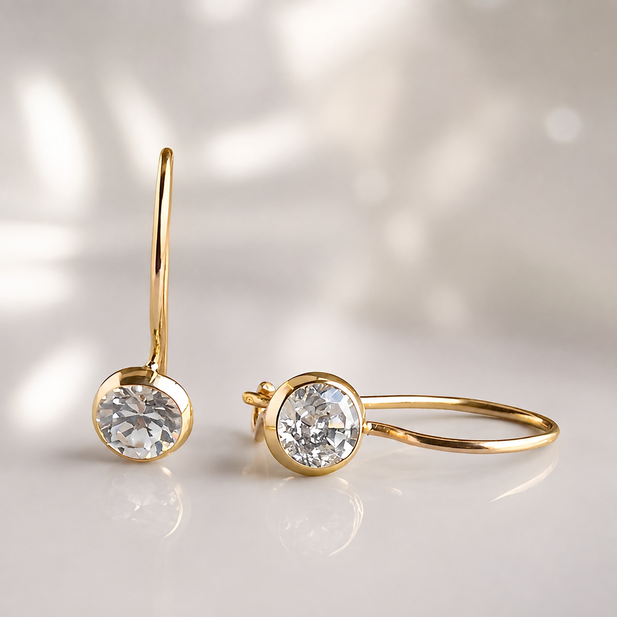 Iris – Vintage-Ohrringe mit glitzernden Akzenten