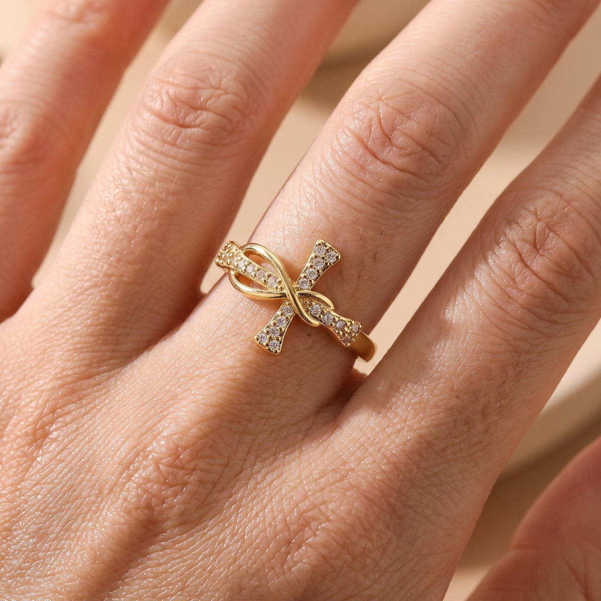 Eliane – Christlicher Kreuzring für Damen