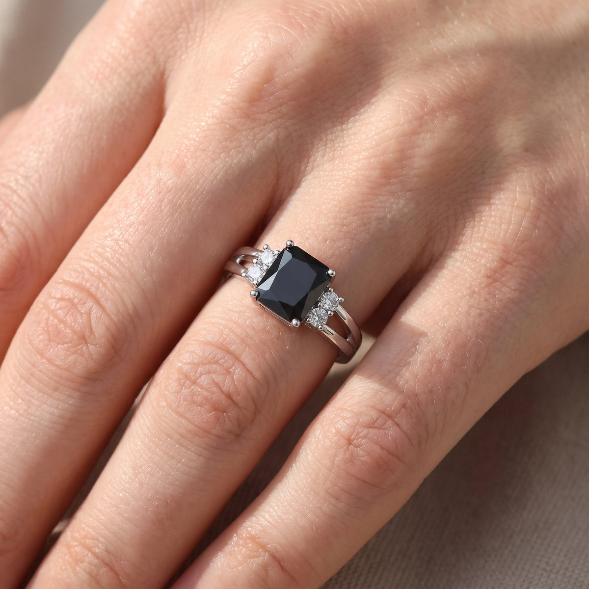 Ravenna – Vintage-Ring mit glanzvollem Onyx