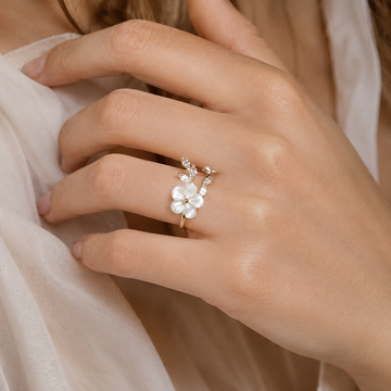 Mayla – Ring mit weißen Blumen