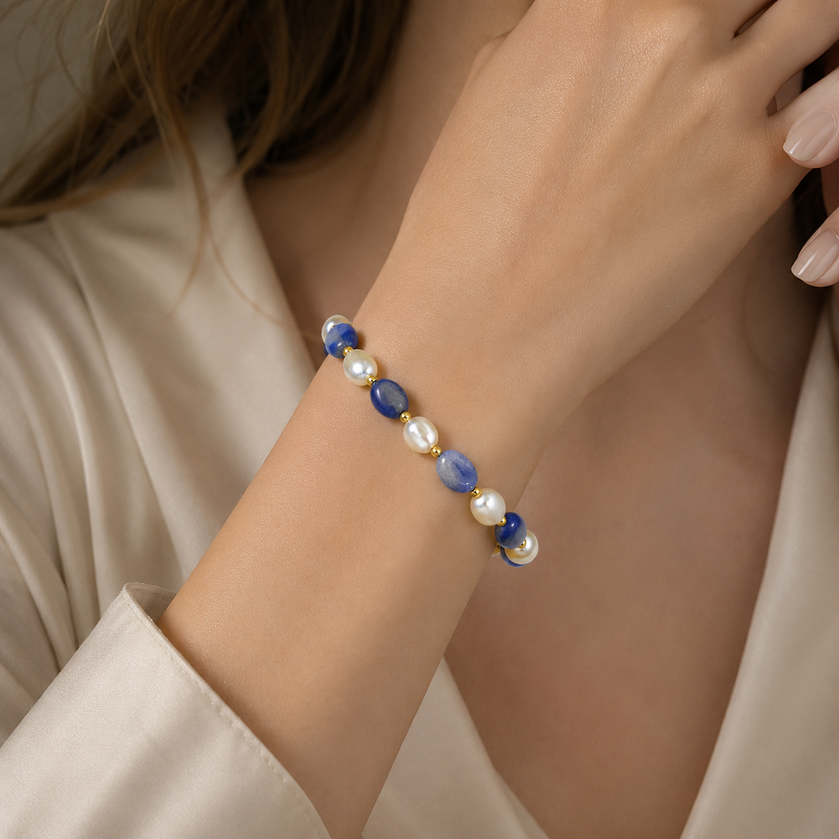 Kira – Stilvolles Armband mit Ozeanperlen