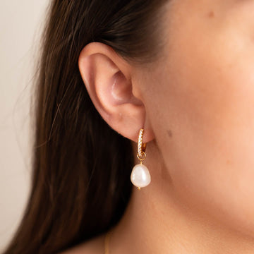 Wella - Stilvolle Hoop-Ohrringe