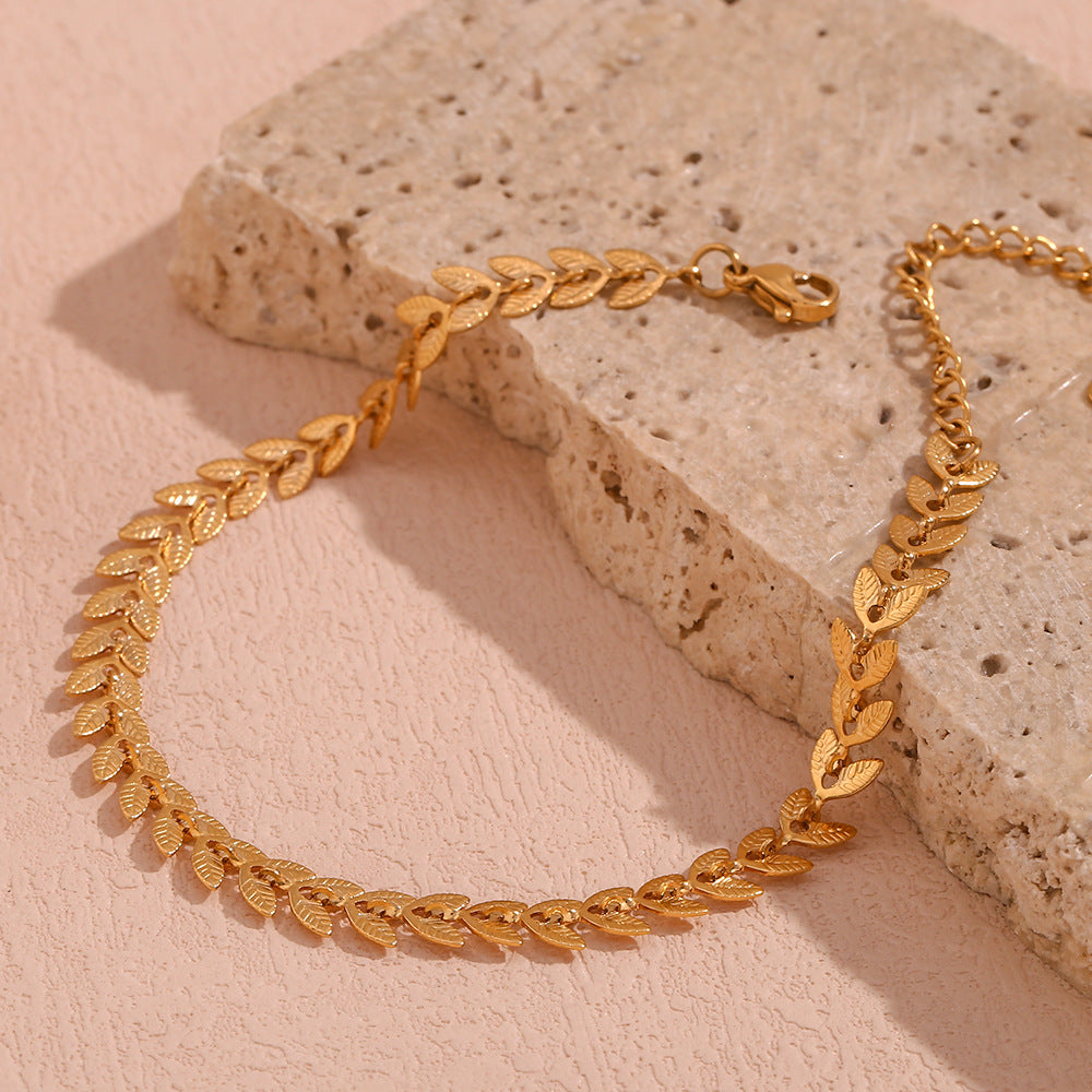 Delaida - Armband im goldenen Blattdesign