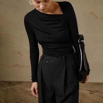 Selina - Langarmshirt mit asymmetrischem Design