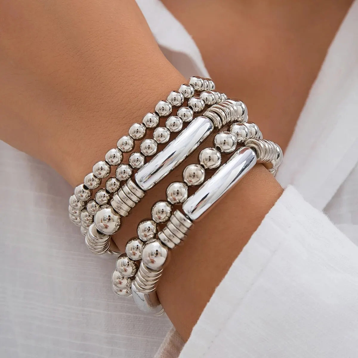 Mira – Set aus 5 stapelbaren Armbändern mit Perlen