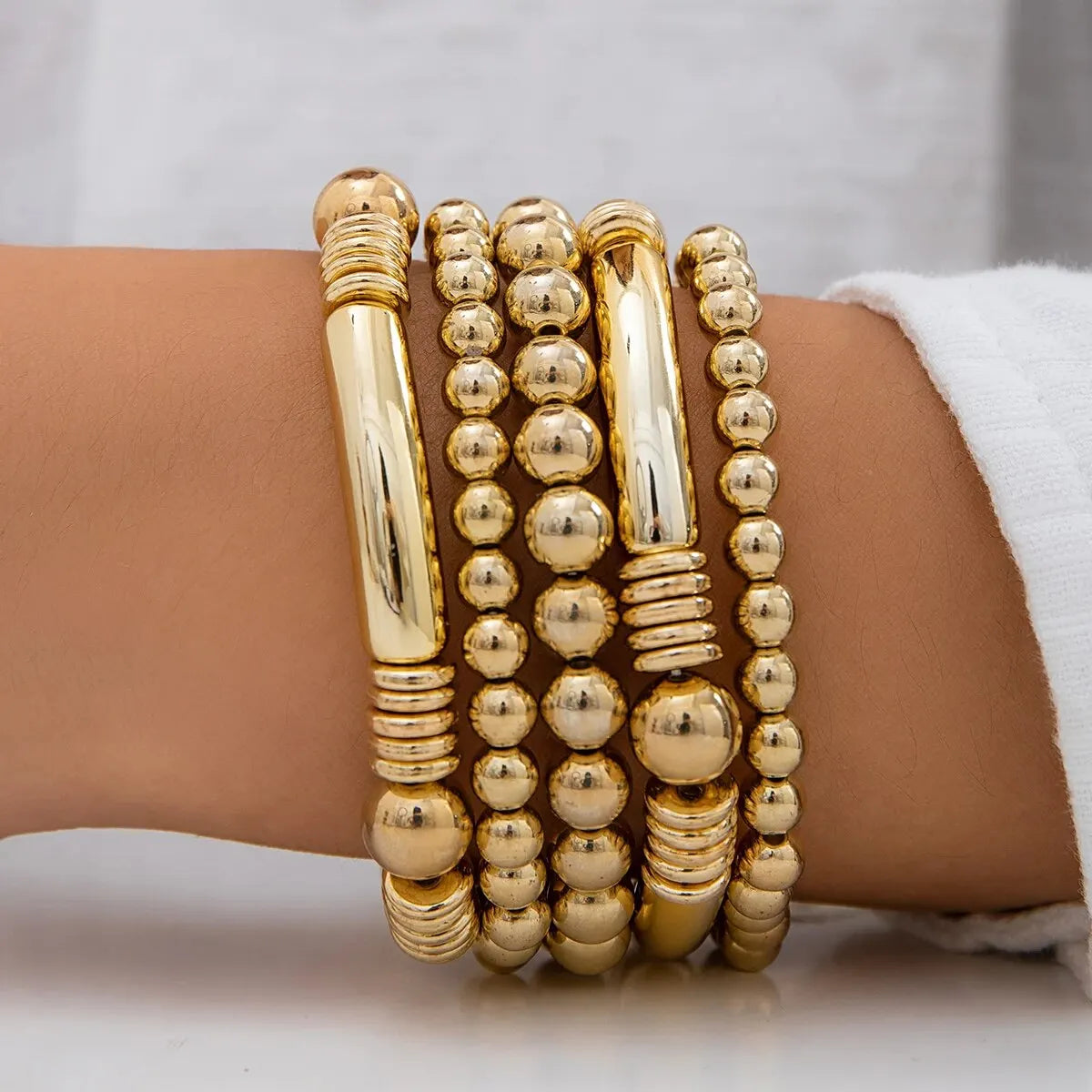 Mira – Set aus 5 stapelbaren Armbändern mit Perlen