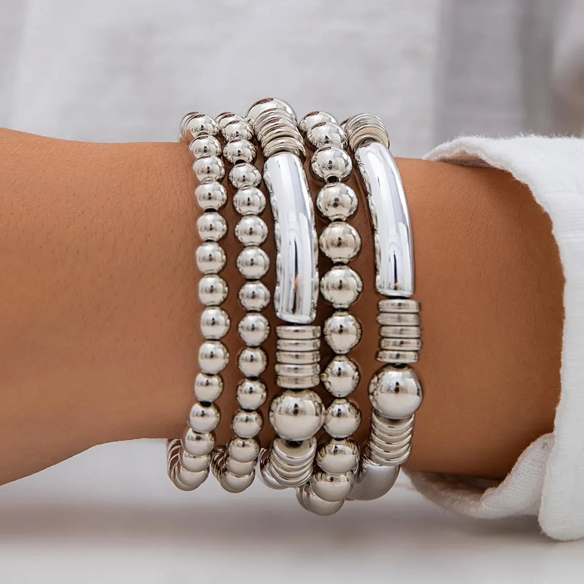 Mira – Set aus 5 stapelbaren Armbändern mit Perlen