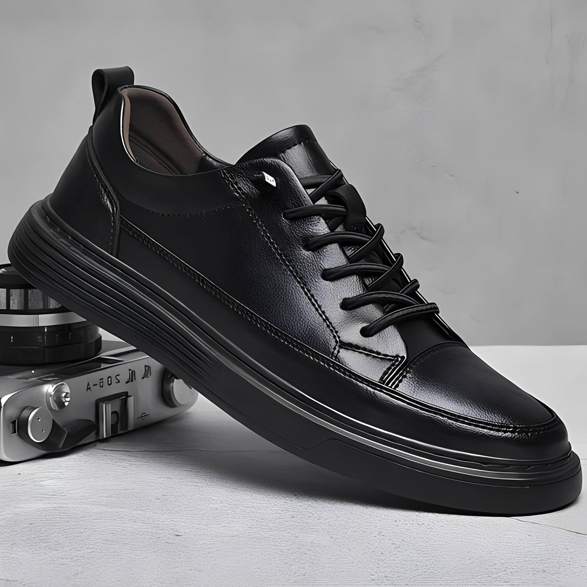 Romeo - Trendige niedrige Sneakers für Herren