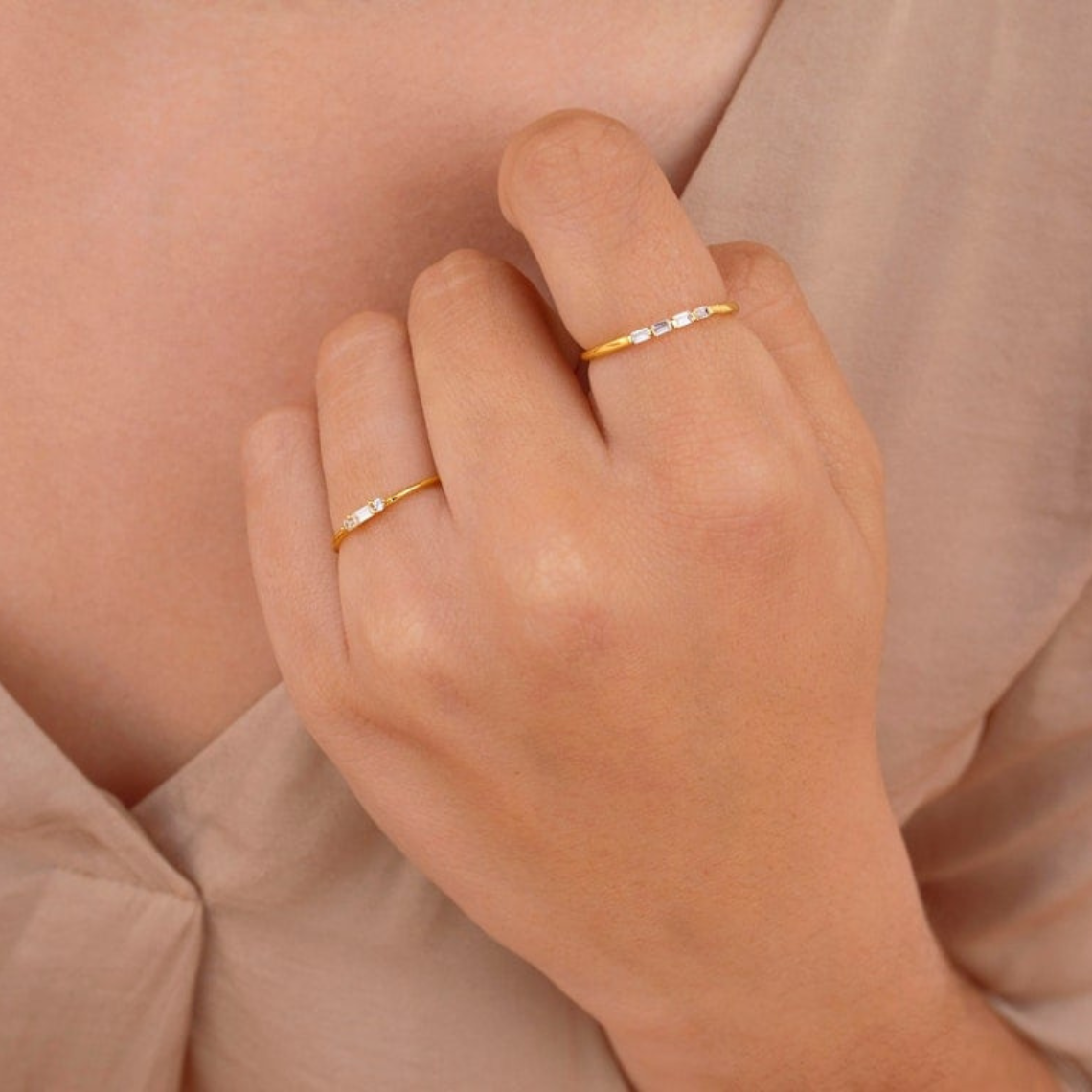 Kleiner Baguette - Feiner runder CZ-Ring