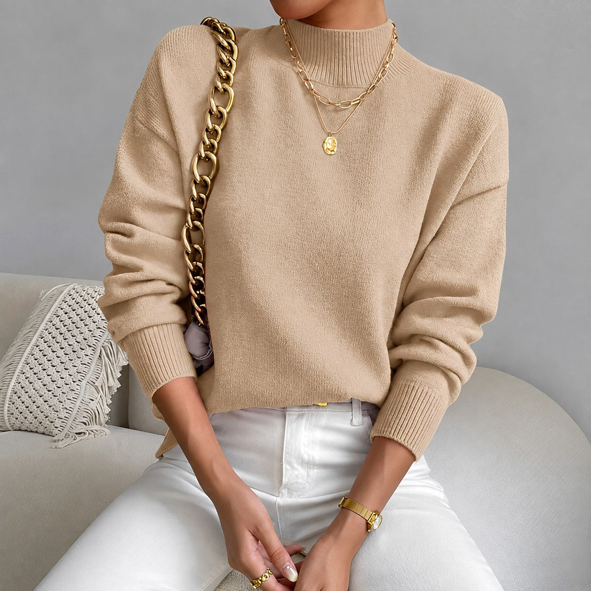Roxana - Eleganter Damenpullover mit dezentem Kragen
