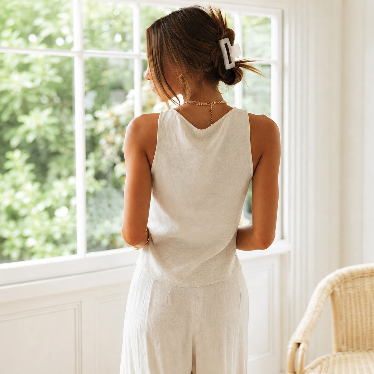 Adrianne - Leichtes Sommeroutfit mit Schnürung