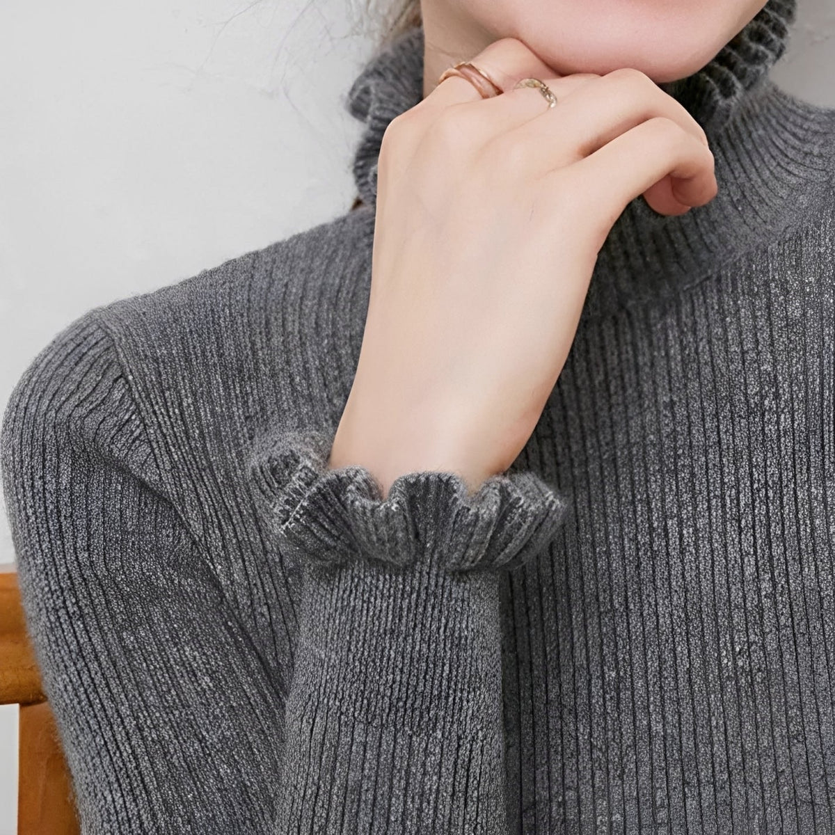 Alva - Schicker Damenpullover mit Rollkragen