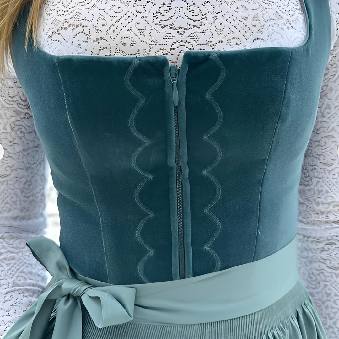 Muriel - Elegantes Oktoberfest-Dirndl für Damen (ungefüttert)