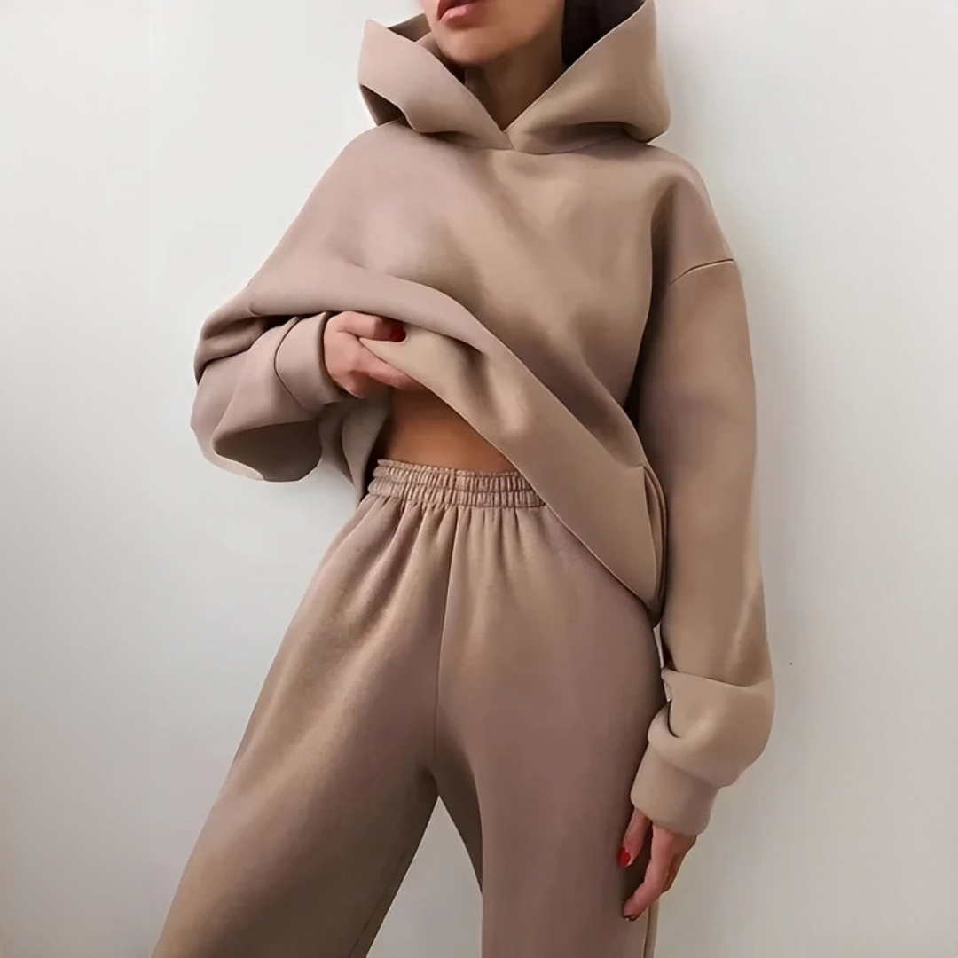 Adelia - Kuscheliges und warmes Hoodie-Set
