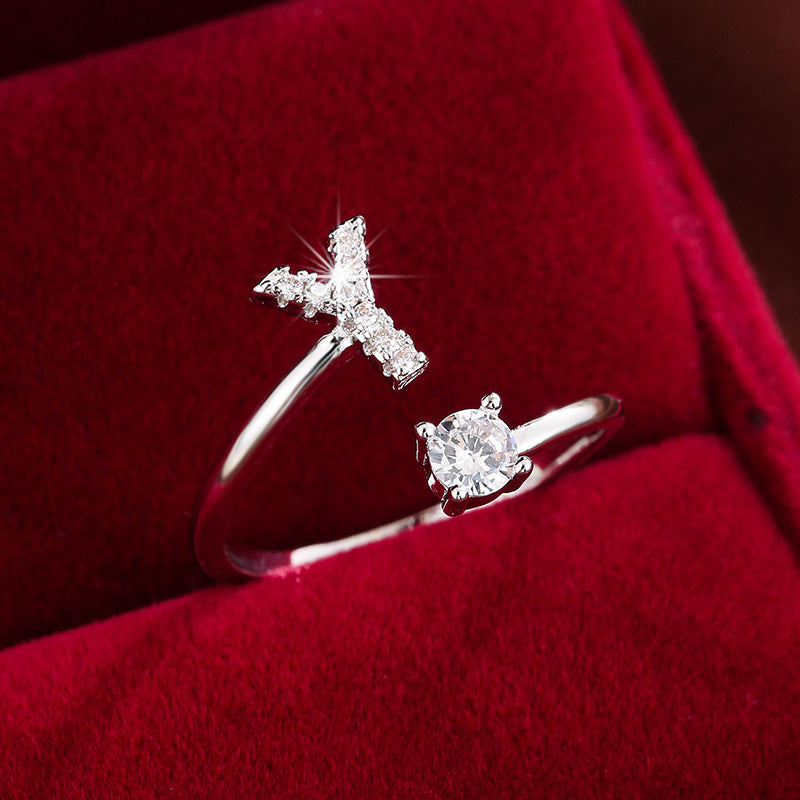 Nova – Eleganter offener Ring mit Initiale