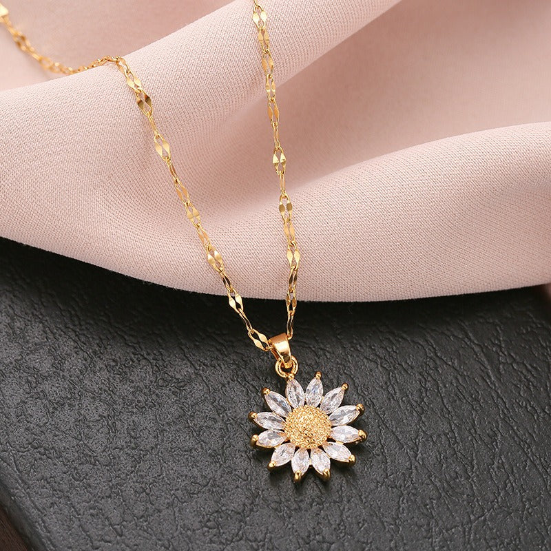 Jennie – Kette mit Sonnenblumen-Anhänger