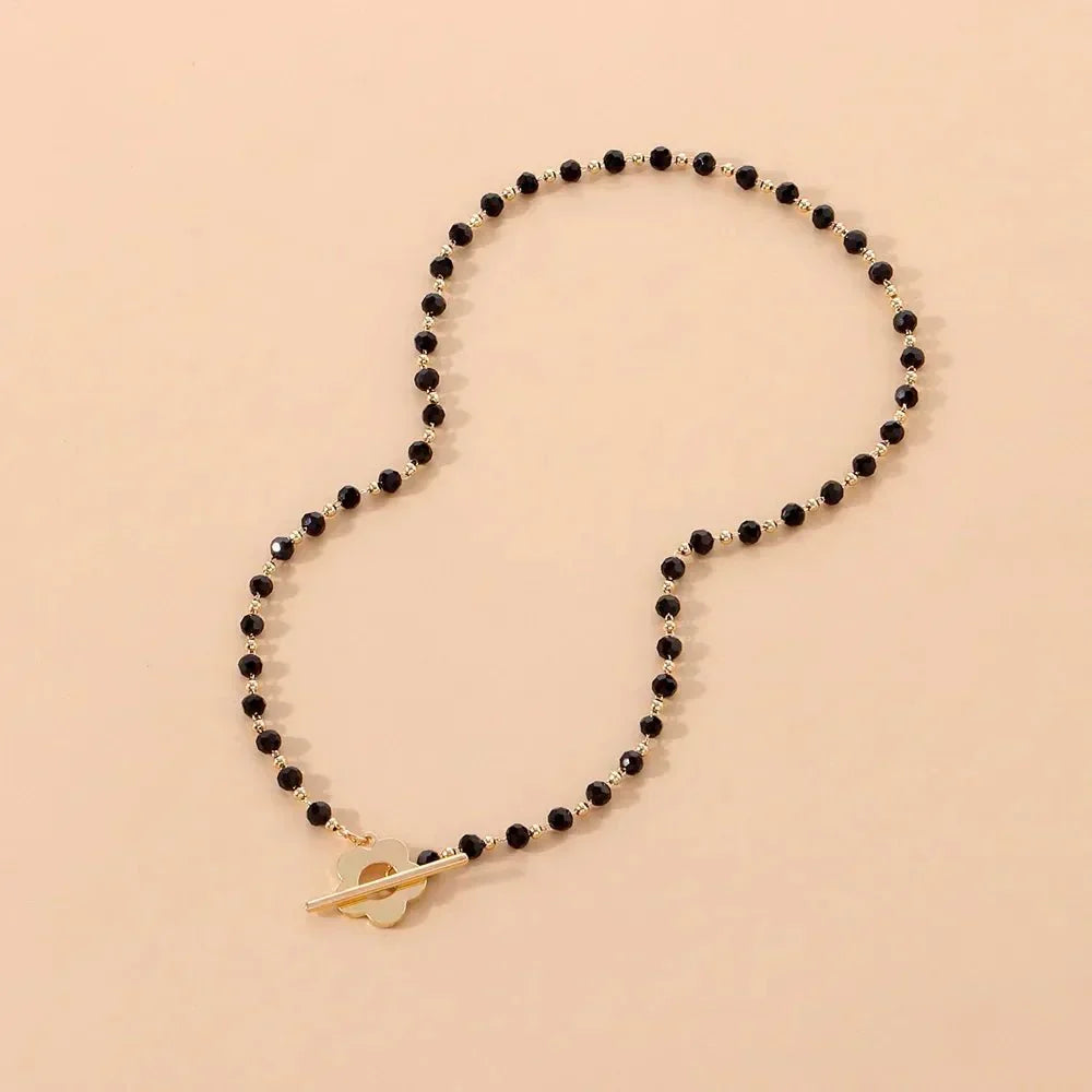 Naya - Choker Halskette mit Blumenverschluss