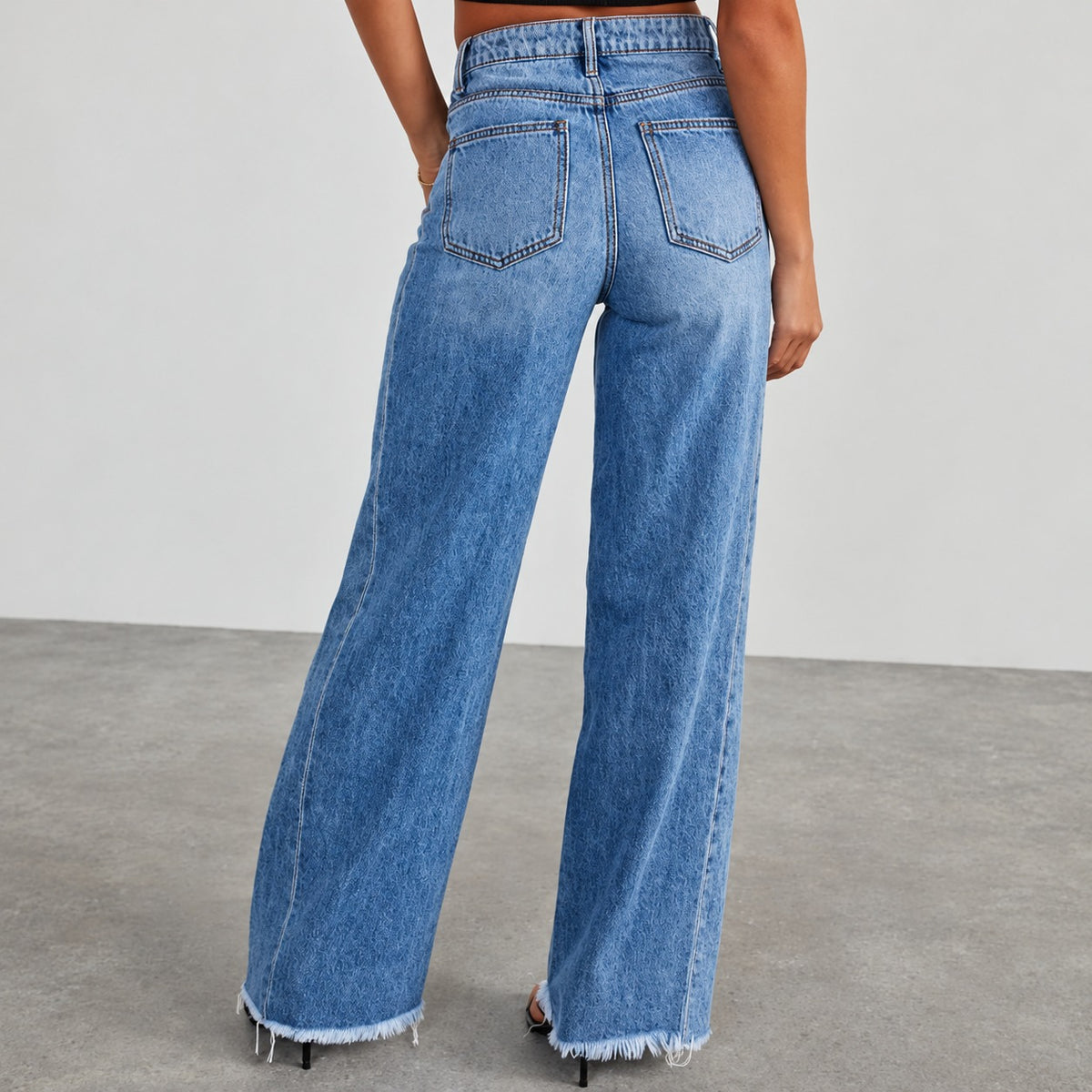 Damen Weite Jeans mit Hohem Bund und Destroyed Saum - Relaxed Fit
