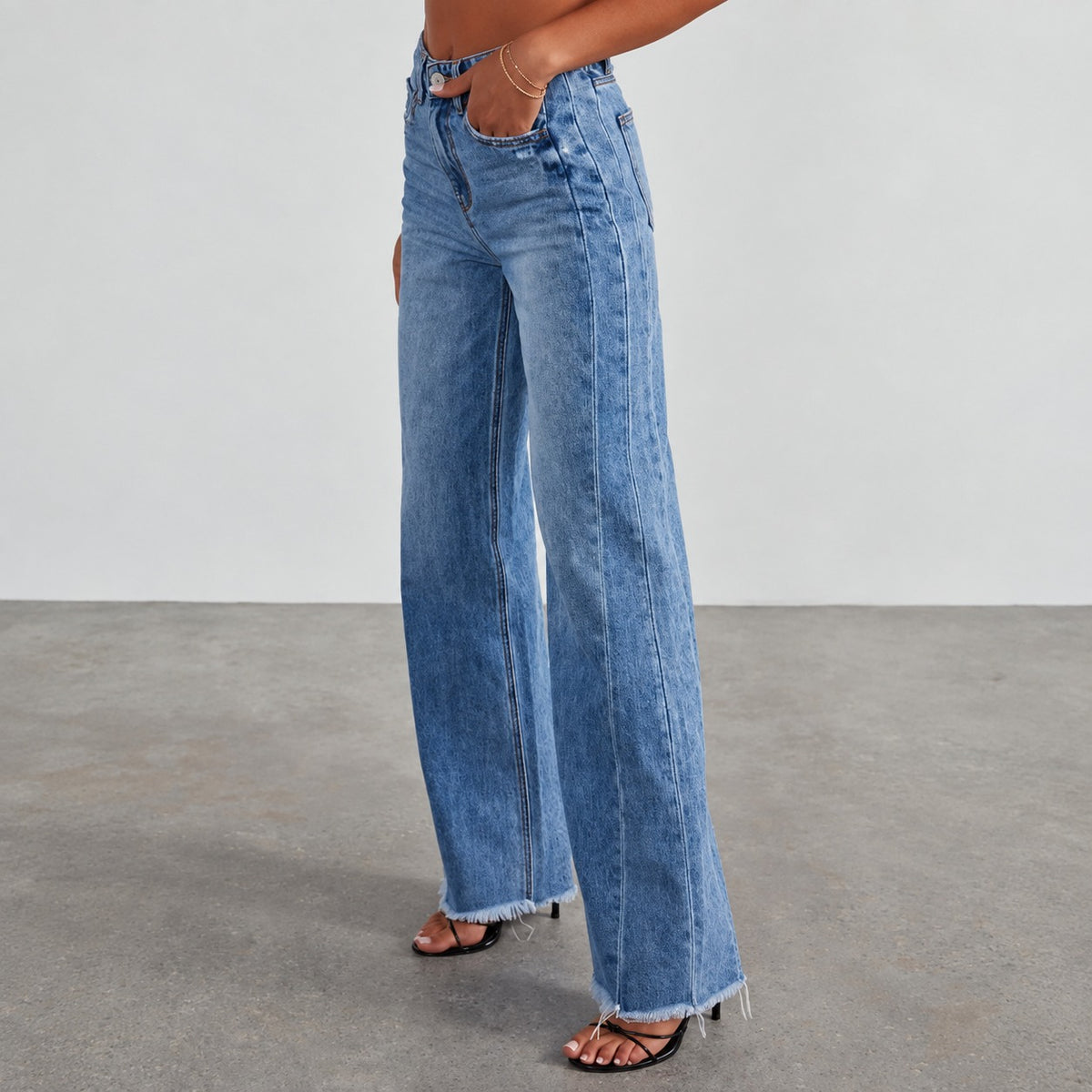 Damen Weite Jeans mit Hohem Bund und Destroyed Saum - Relaxed Fit