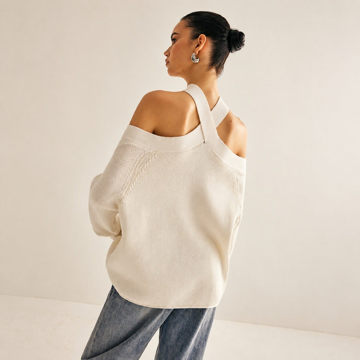Damentaille Pullover mit Überkreuz-Kragen, Schulterfrei und lockerer Passform