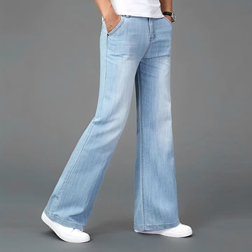 Herren Bootcut-Jeans mit ausgestelltem Bein und Mehrfachtaschen - Relaxte Passform