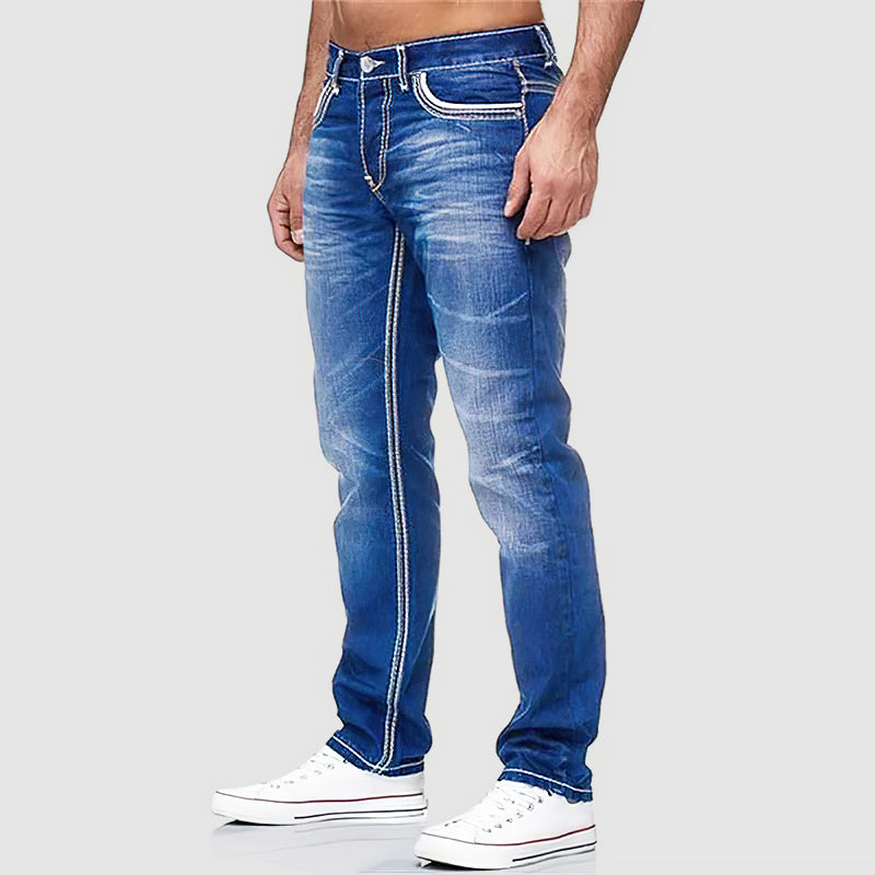 Herren-Jeans im klassischen Schnitt - Regular Fit, Fünf-Taschen-Design
