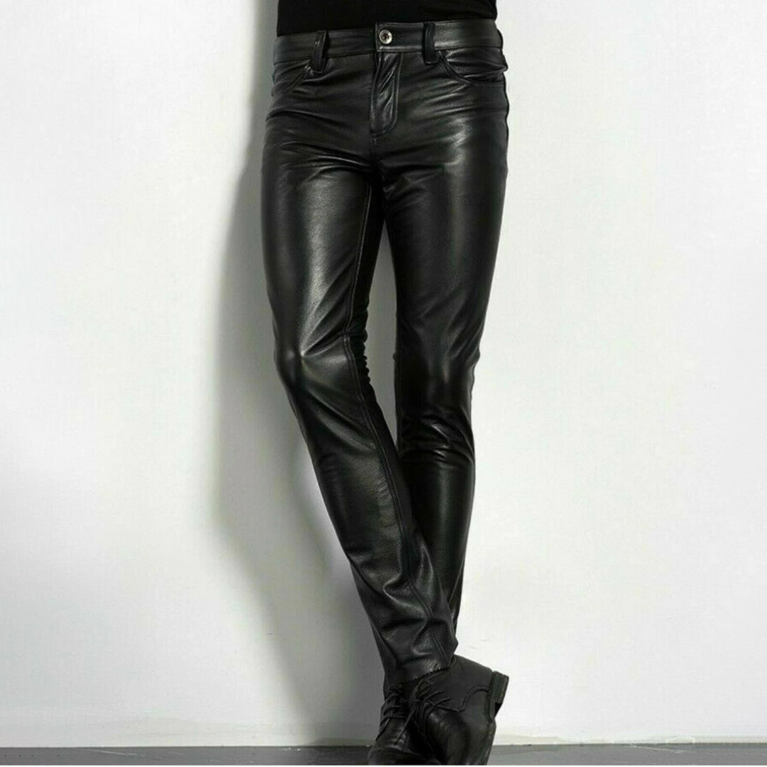 Herrenhose im Slim-Fit mit fünf Taschen, Zipper und stylischem Design