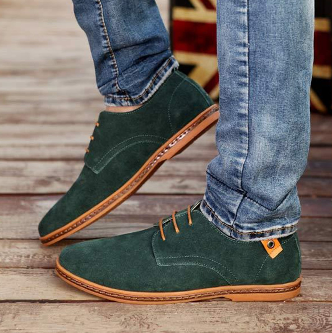 Herrenschuhe mit Schnürung, klassisches Design und vielseitigem Stil - Rundkappe