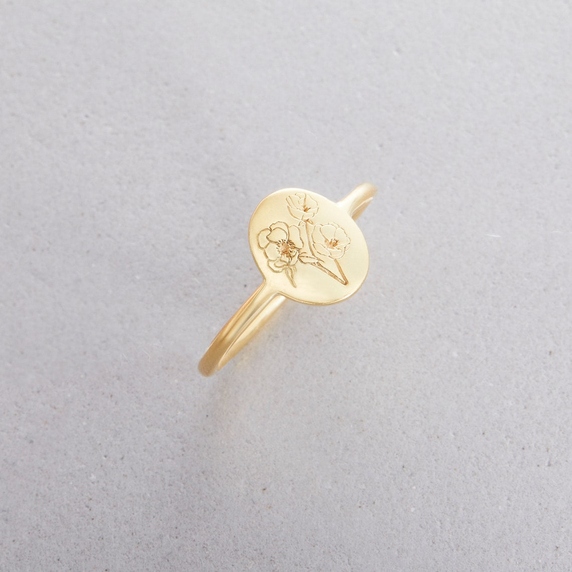 Geburtsblumenring - Stilvoll personalisierter Ring