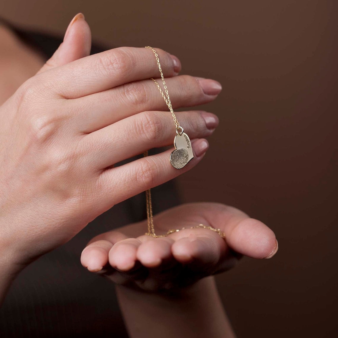 Herz-Kette mit persönlicher Namensgravur und Fingerabdruck