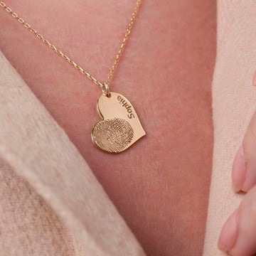 Herz-Kette mit persönlicher Namensgravur und Fingerabdruck