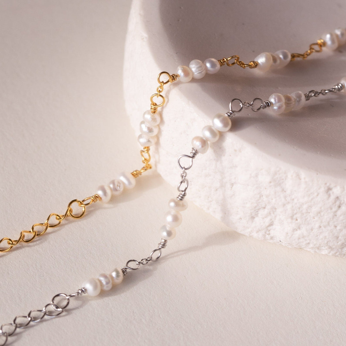 Hailey – Perlenarmband mit Stationen