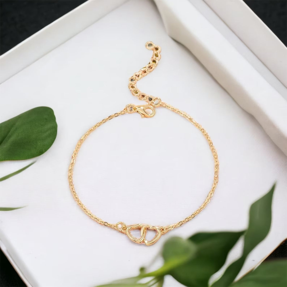 Einfach gestaltete Herz-Fußkette - Fußkette mit Herzgliedern